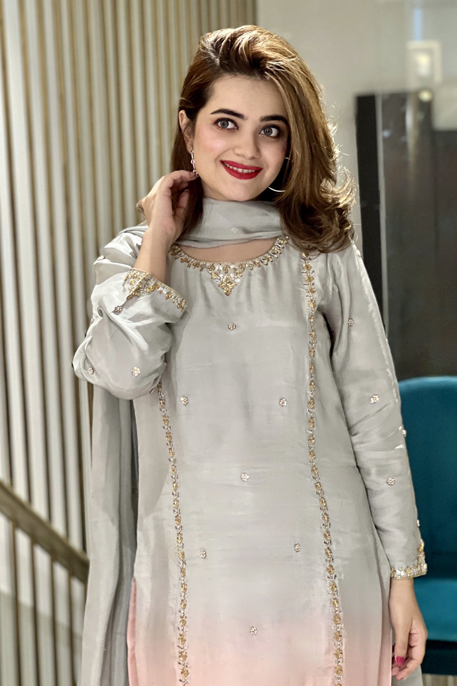 𝐓𝐄𝐇𝐙𝐄𝐄𝐁 - Blush and Grey Embellished