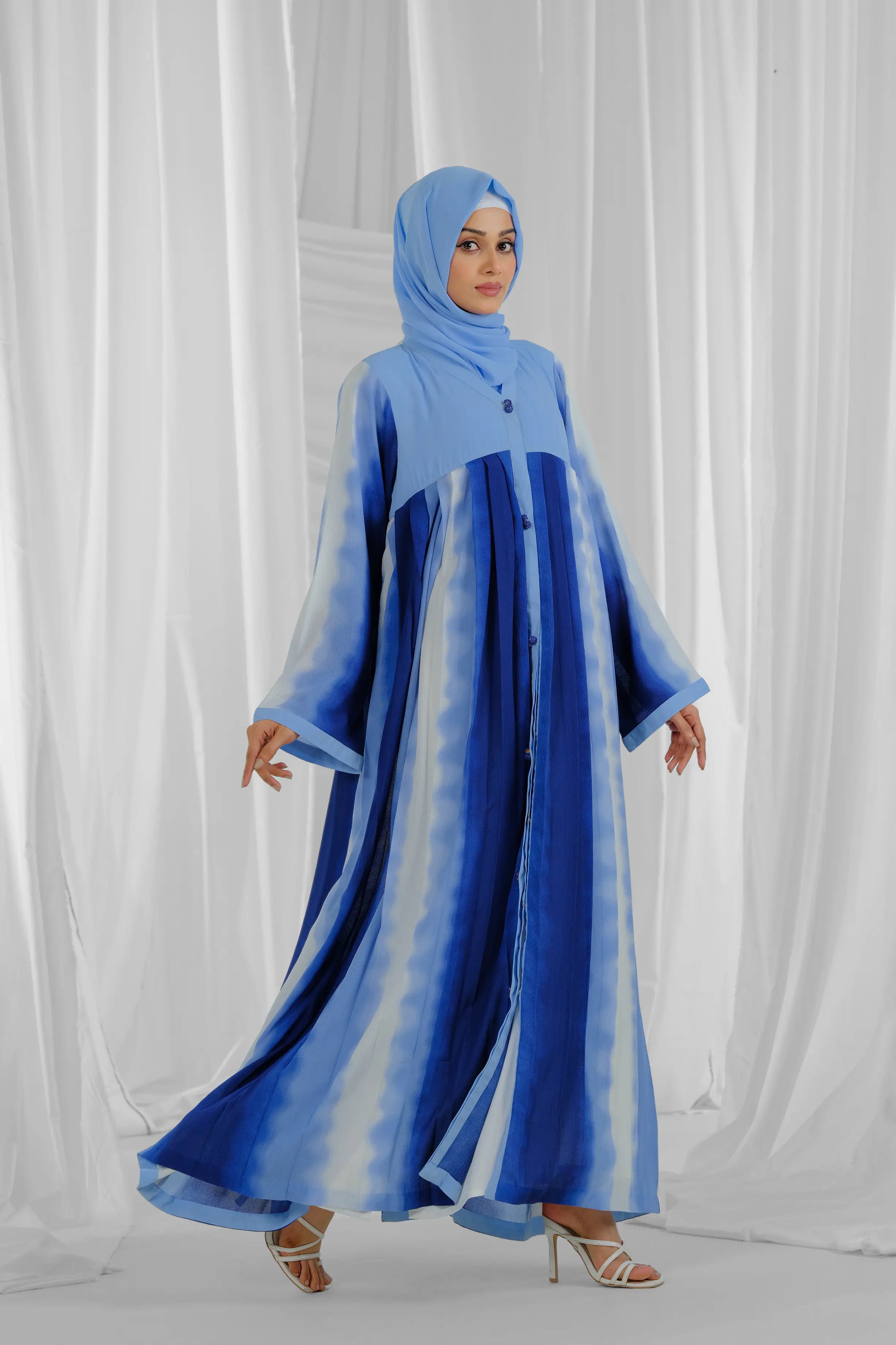 blue-and-white-abaya-4