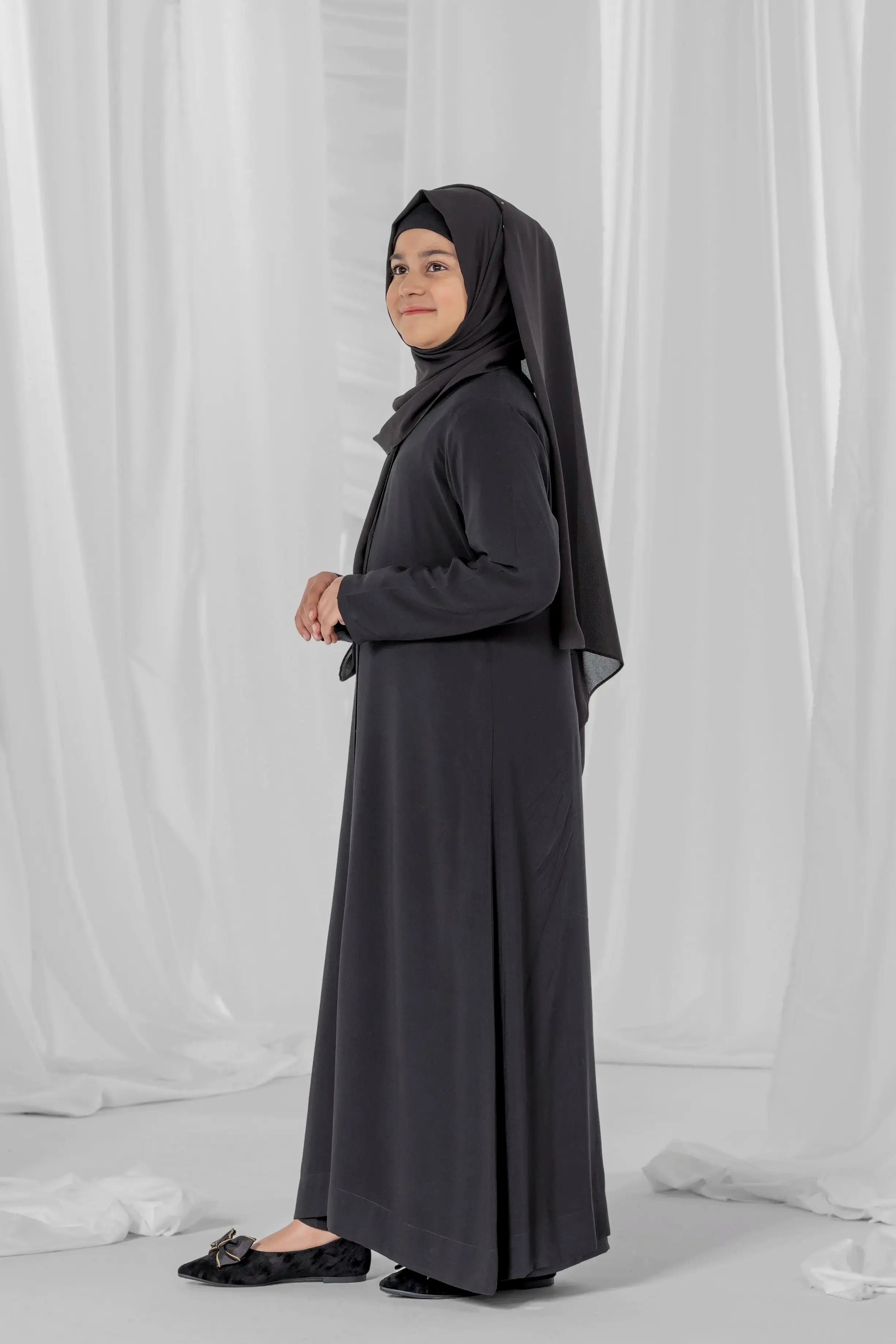 plain-black-abaya-3