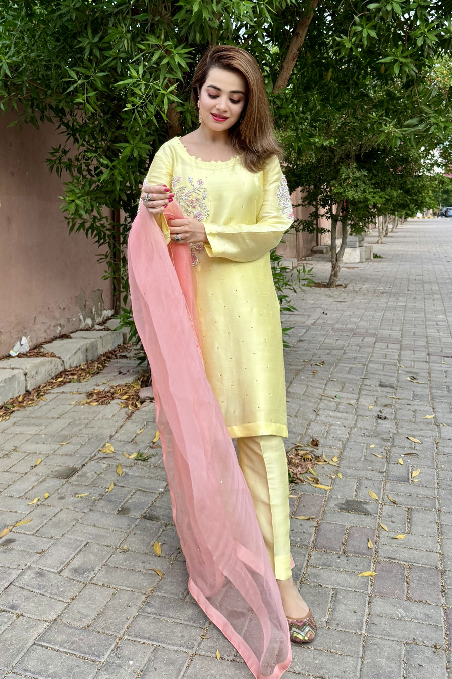 𝐋𝐈𝐁𝐀𝐀𝐒𝐀𝐇 - Lemon Blossom Embroidered Suit
