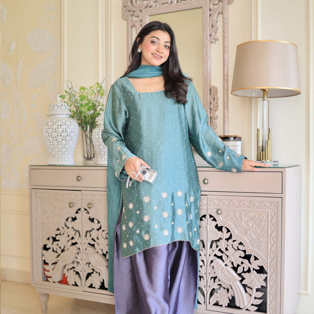 Aqua Luxe Sheesha Silk 3-Piece Suit