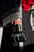 woman wear black coat abaya