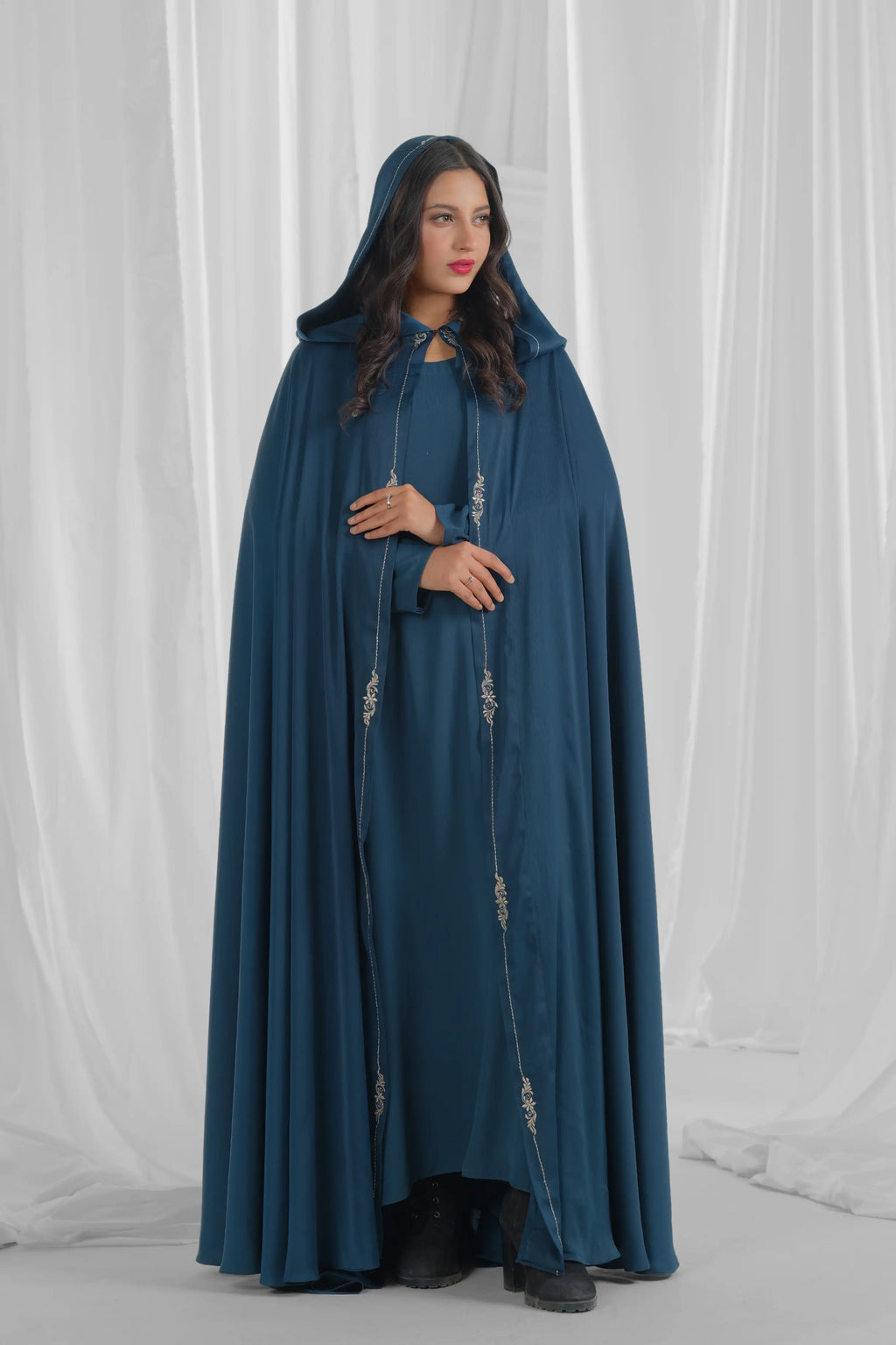 teal-cloak-hooded-abaya-1