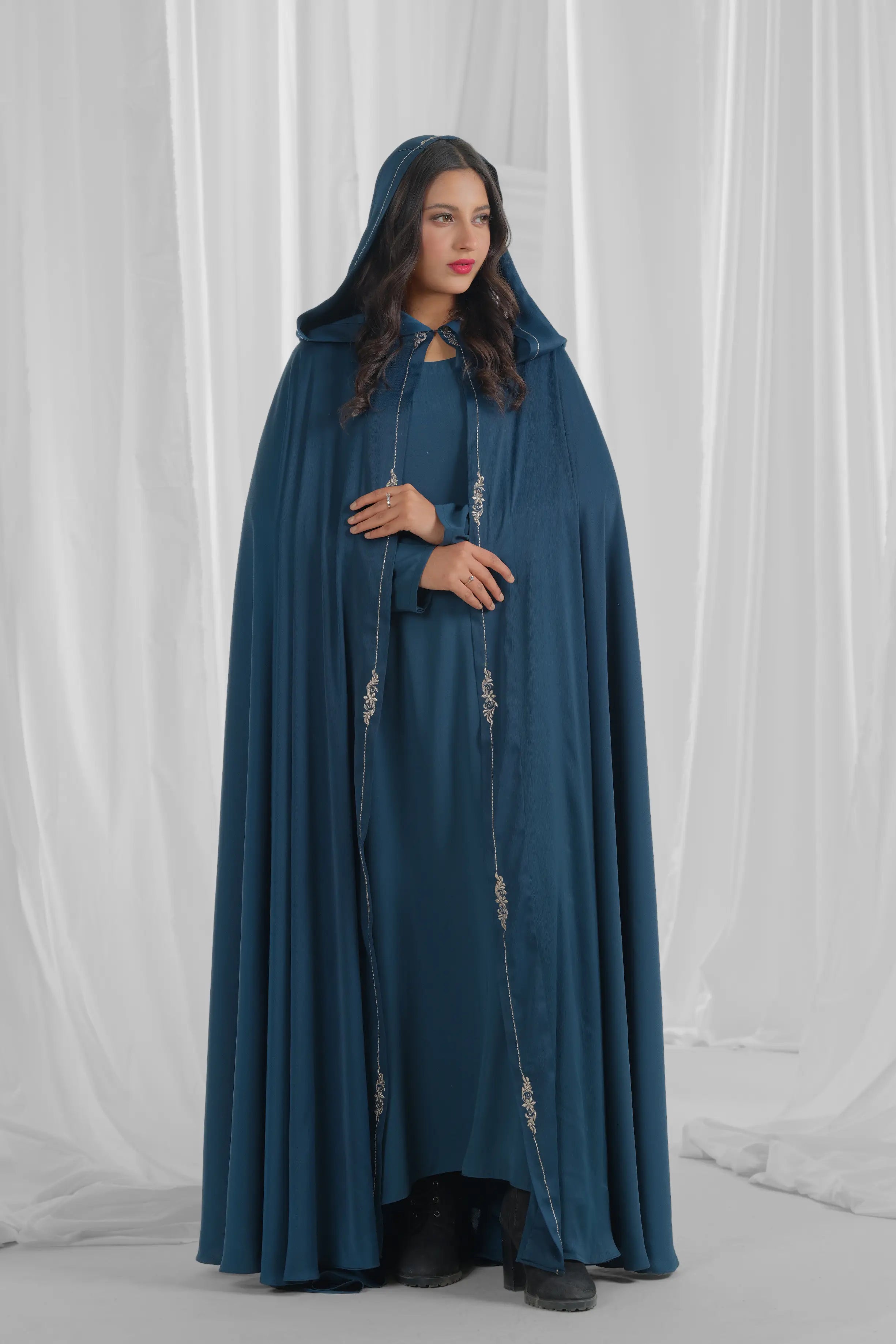 teal-cloak-hooded-abaya-1