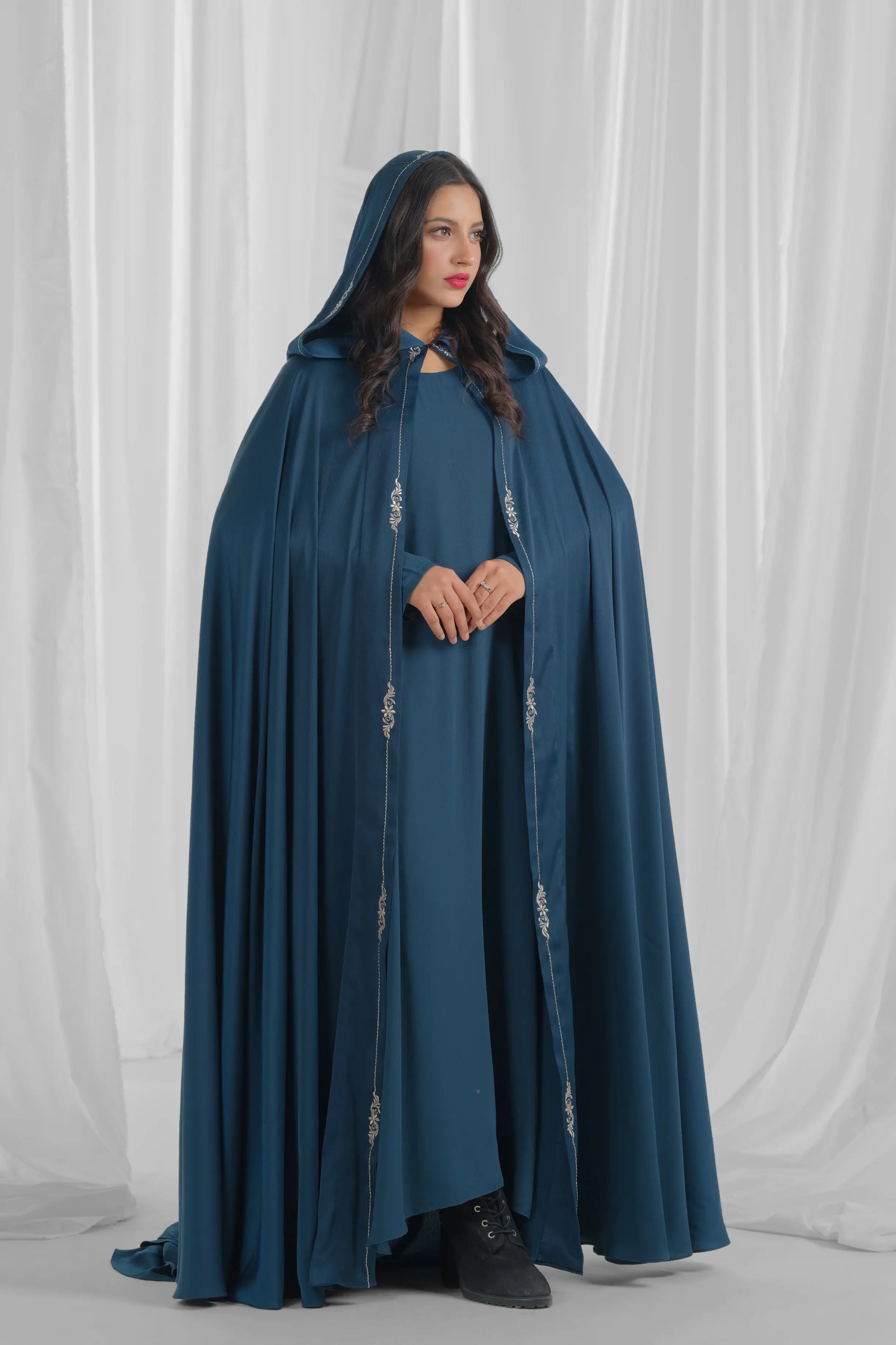 teal-cloak-hooded-abaya-3