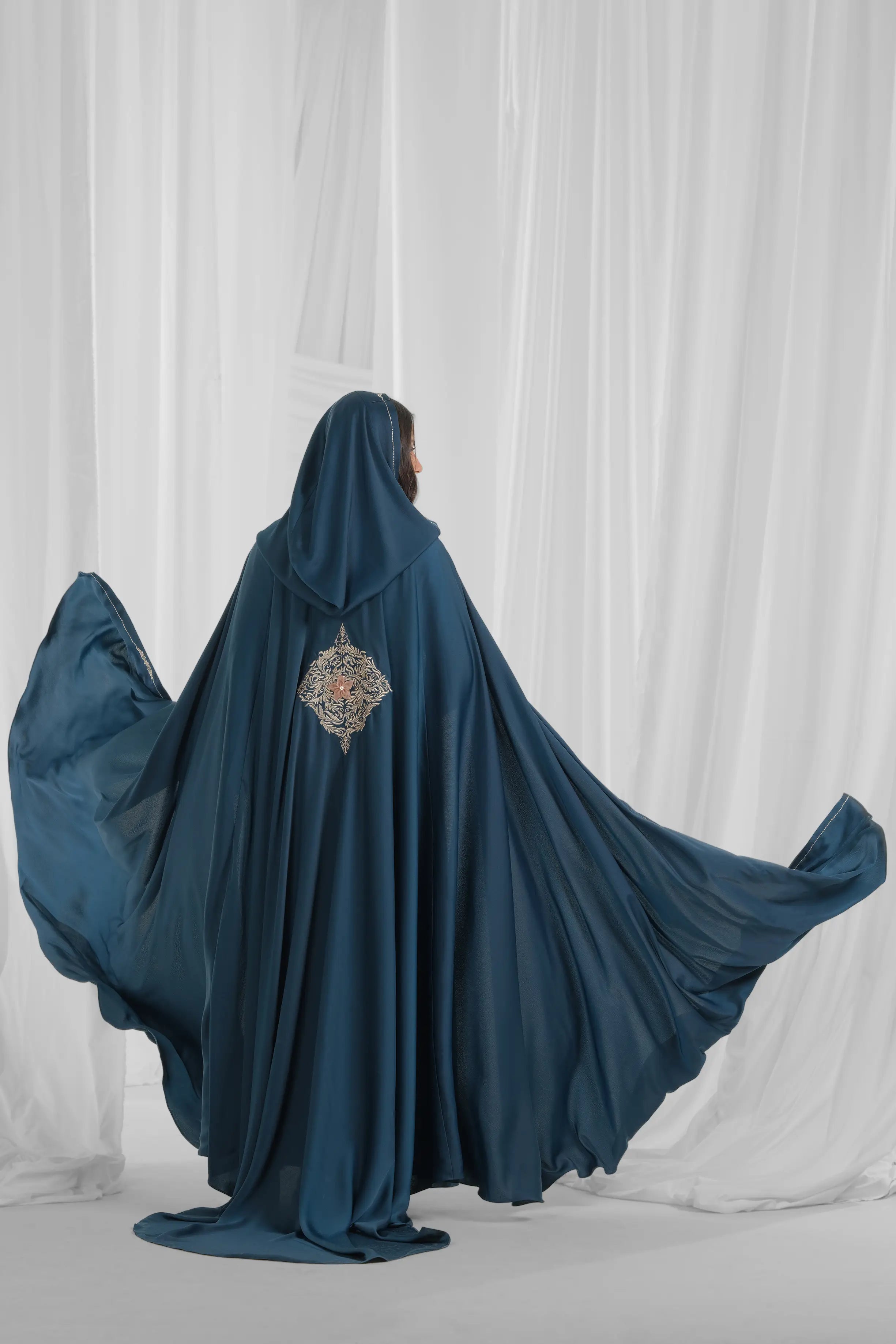 teal-cloak-hooded-abaya-4