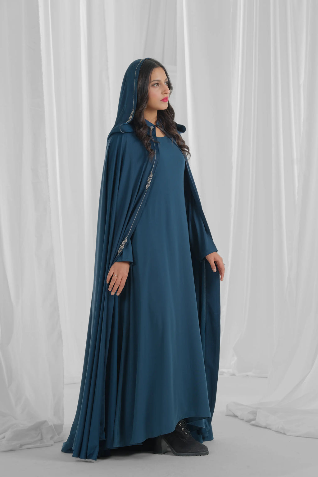 teal-cloak-hooded-abaya-5