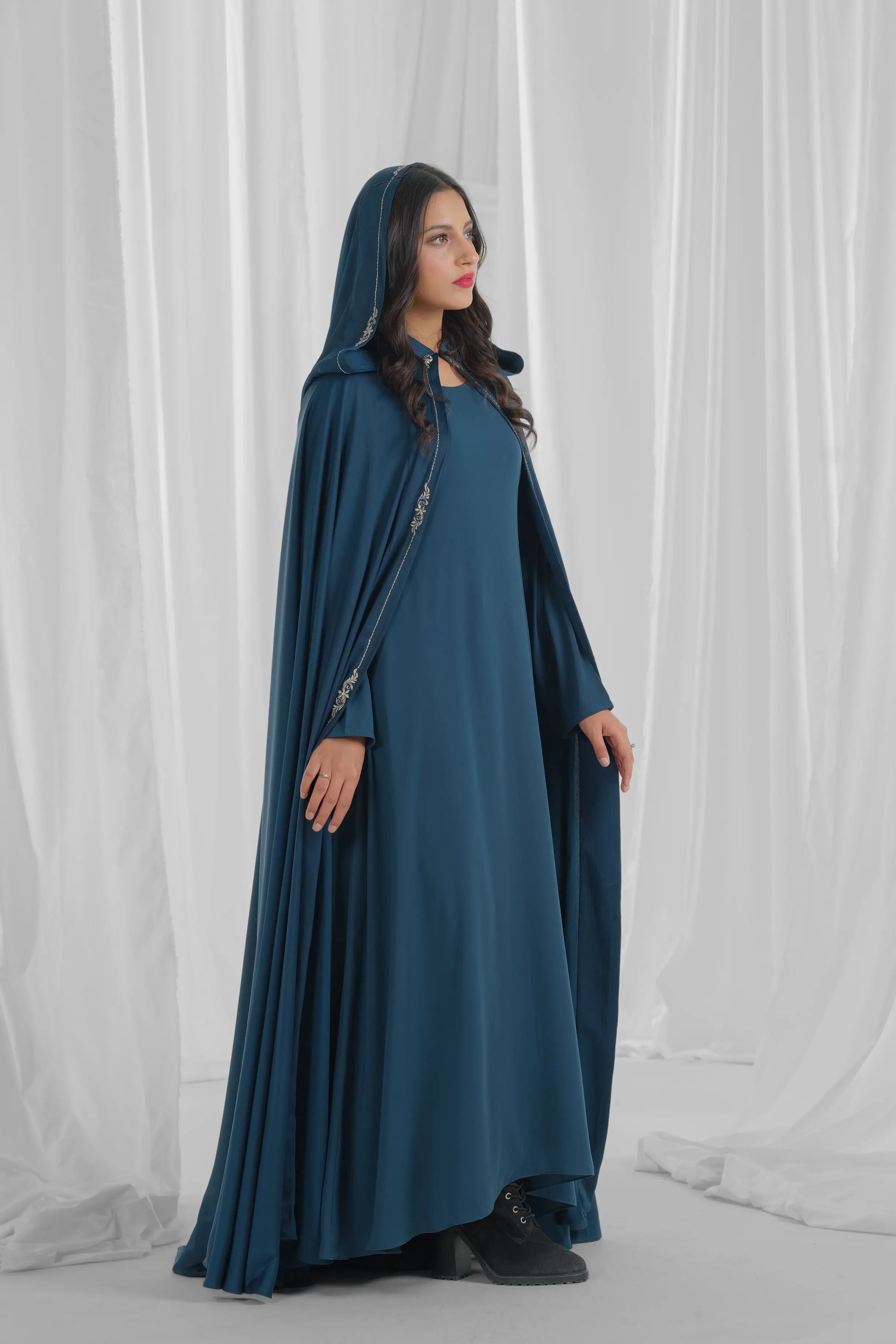 teal-cloak-hooded-abaya-5