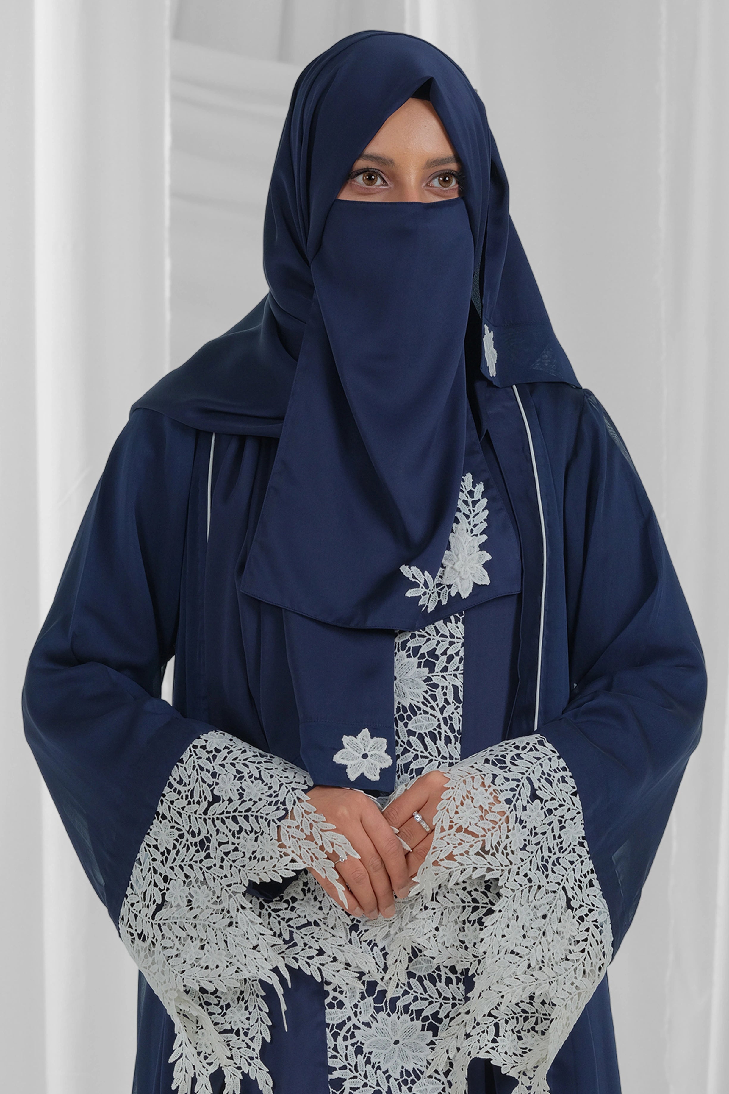 midnight blue and white abaya 5
