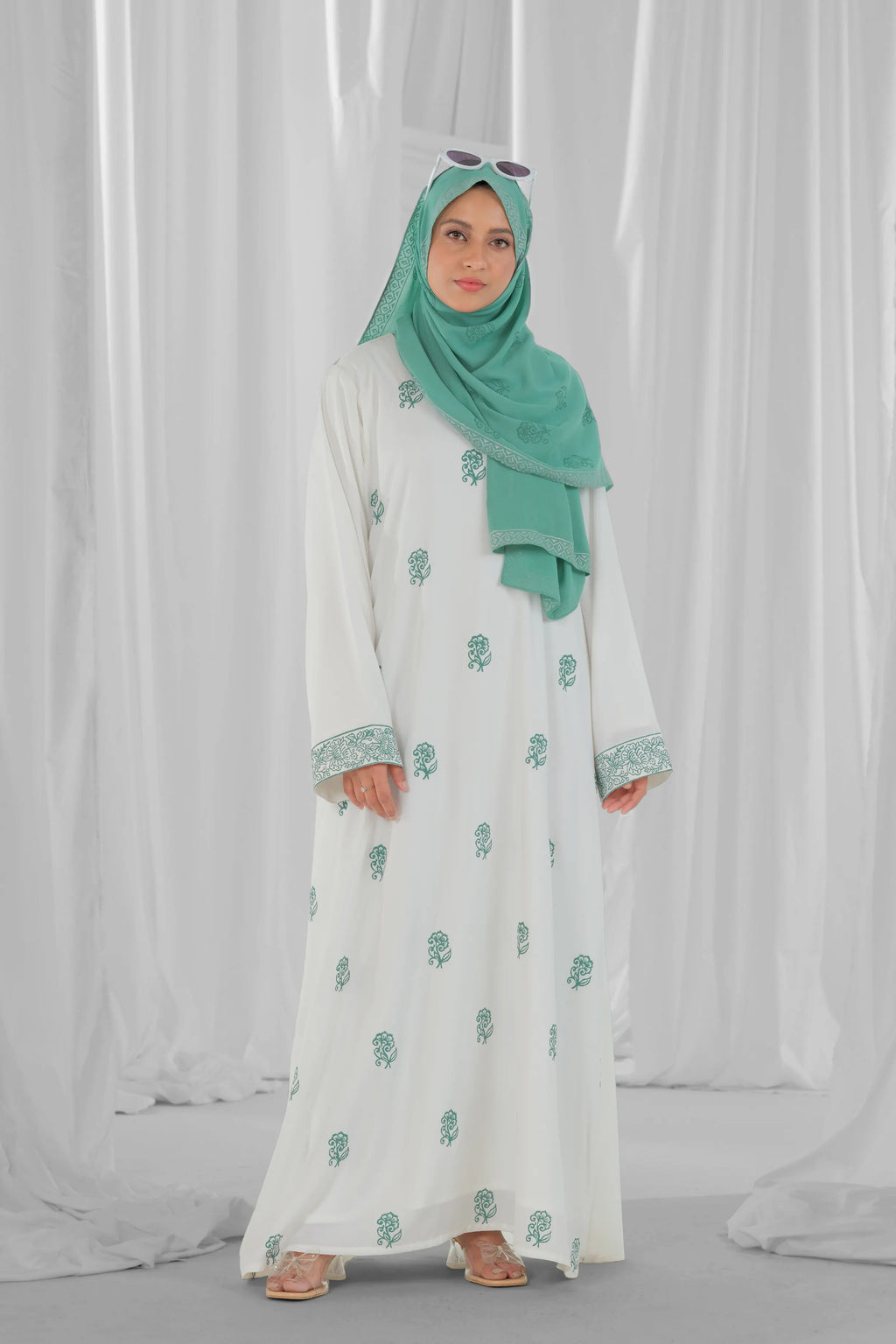 mint green and white abaya 5