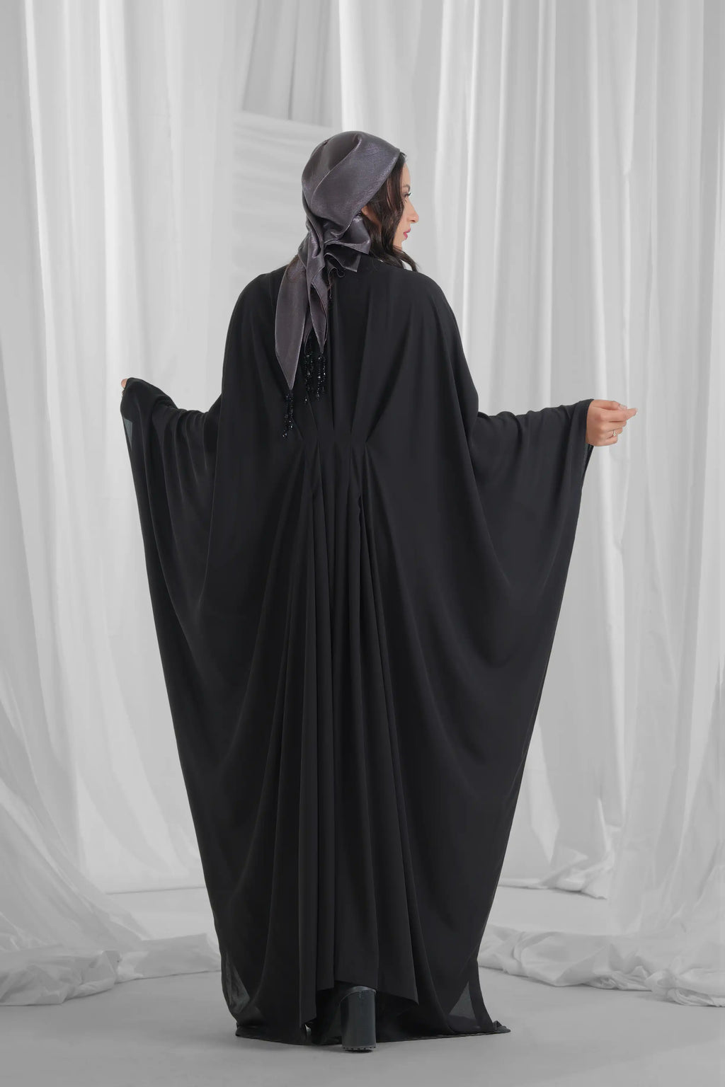 black-modest-kaftan-4