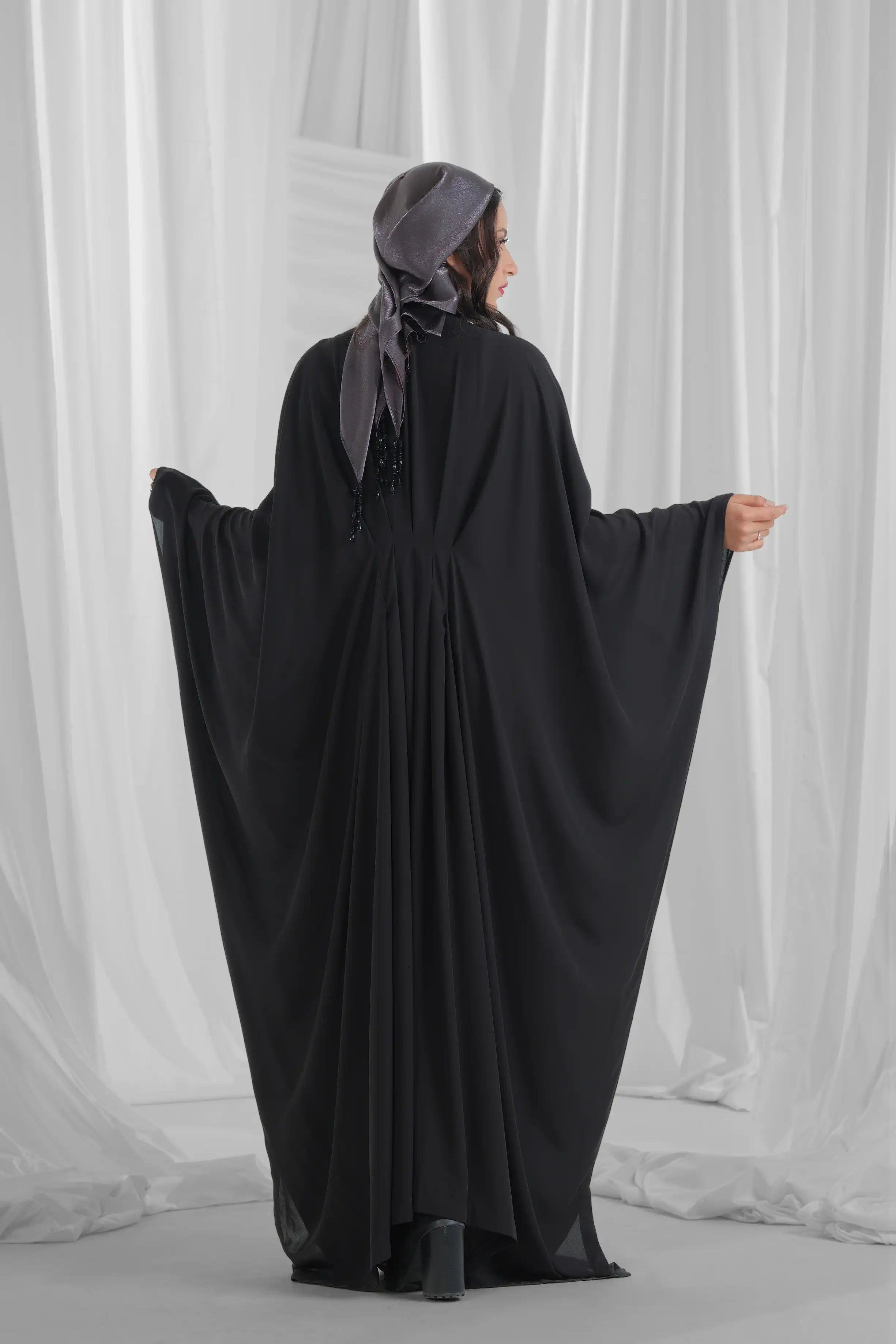 black-modest-kaftan-4
