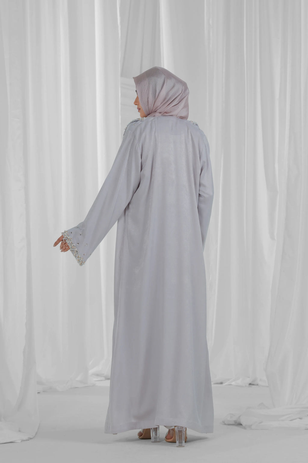velvet-silk-abaya-3